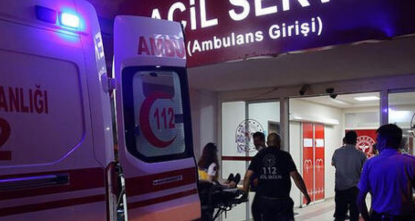 16 yasindaki cocuklarin bicakli kavgasinda kan akti b9ROje72